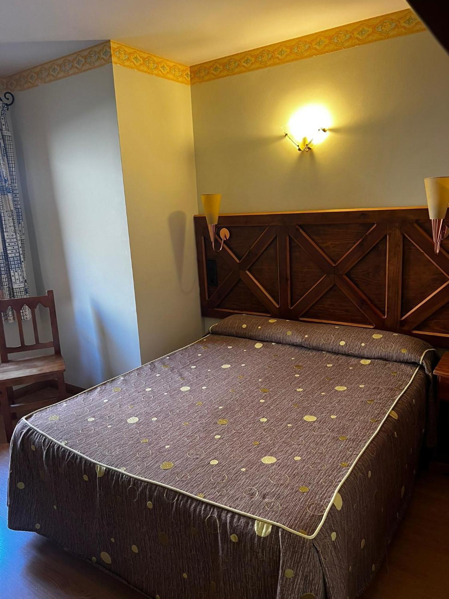 Casa Pelentos Sandiniés Buitenkant foto
